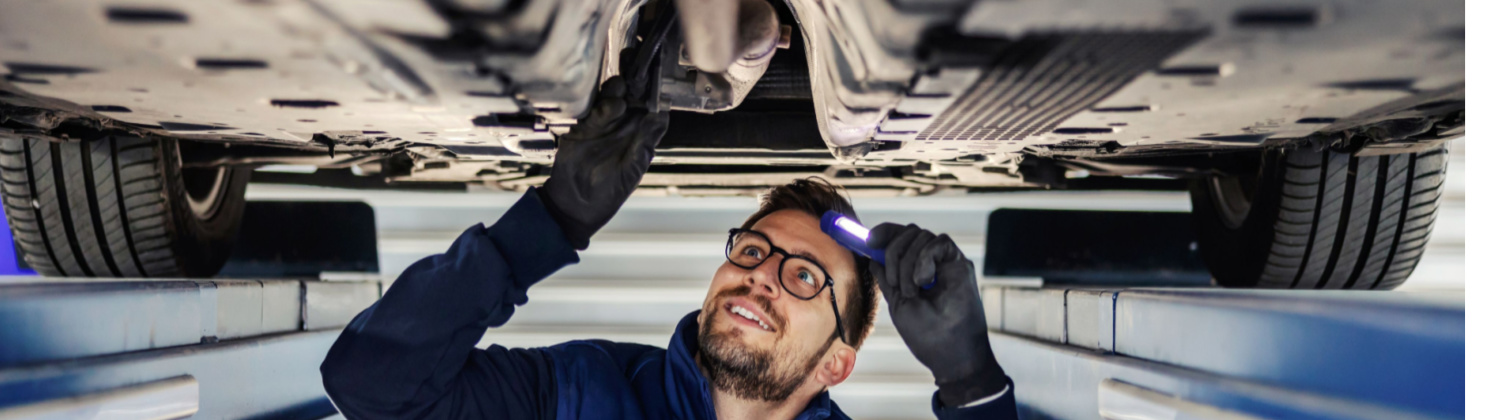 How to Find the Best Car Mechanics Near Me: Top-3 Signs of Success